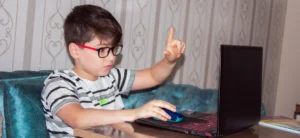 Why Online Learning Often Beats Traditional In-Person Classes